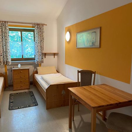 Krug'S Family Hostel Und Restaurant Weilheim in Oberbayern Eksteriør bilde