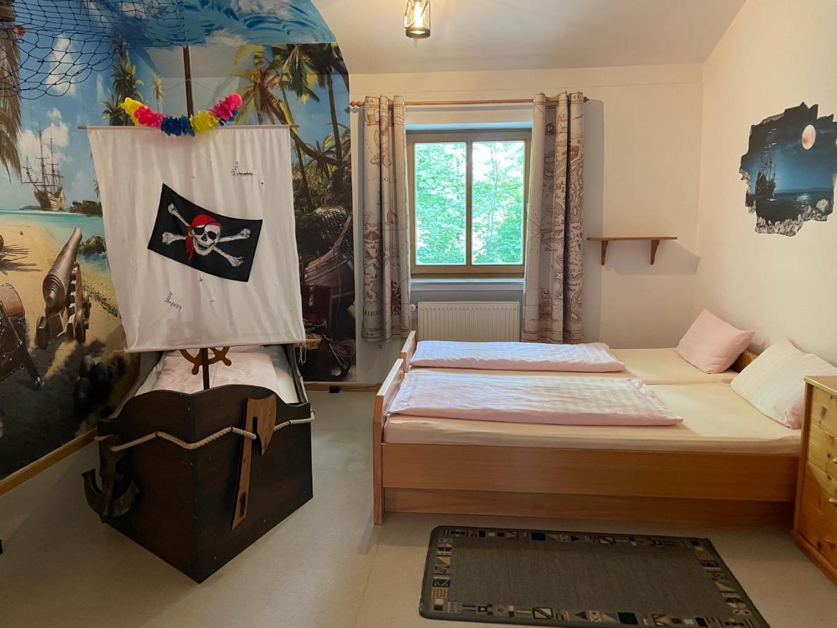 Krug'S Family Hostel Und Restaurant Weilheim in Oberbayern Eksteriør bilde