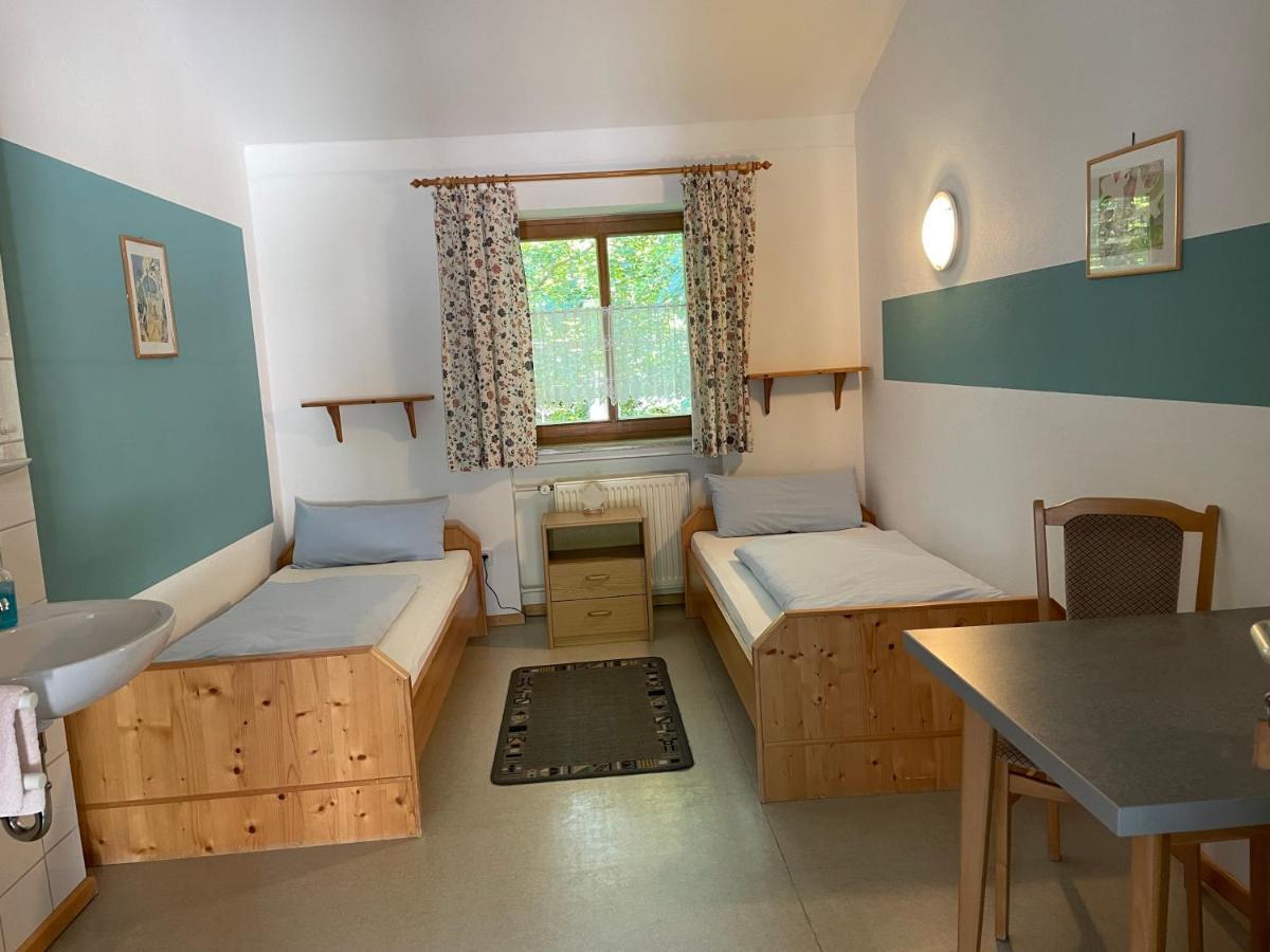 Krug'S Family Hostel Und Restaurant Weilheim in Oberbayern Eksteriør bilde